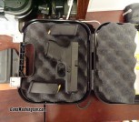 Glock 26 9 mm w/2 mags, case, holster